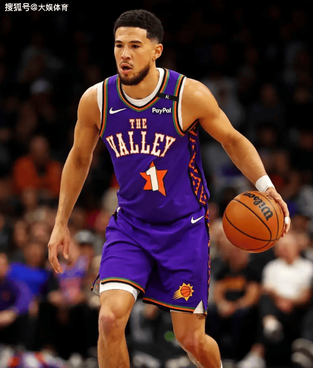 曾经是(shì)NBA最年轻的70分先生(shēng)，如今佈(bù)克也是(shì)老将了